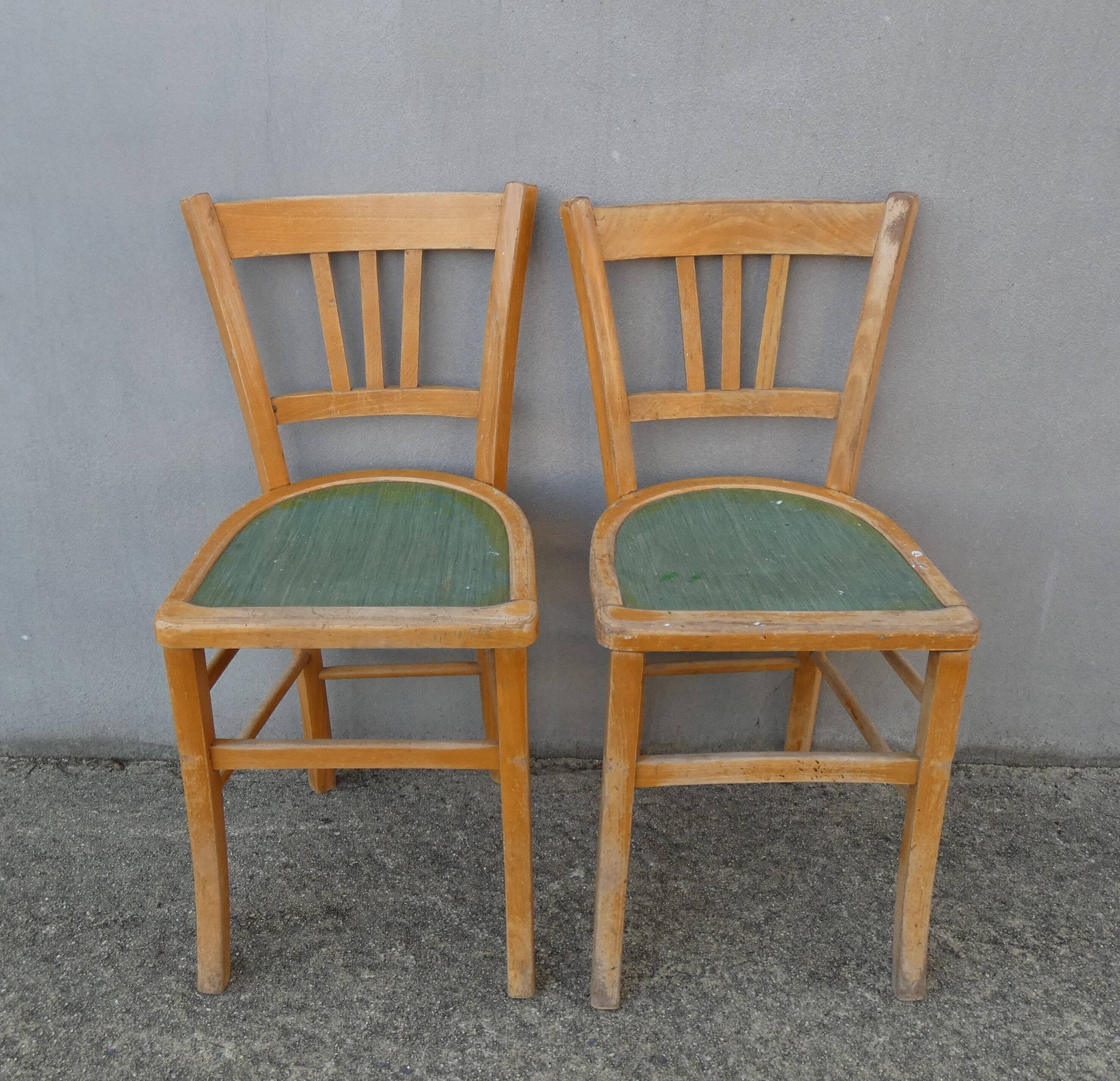 2 chaises de bistrot vintage
