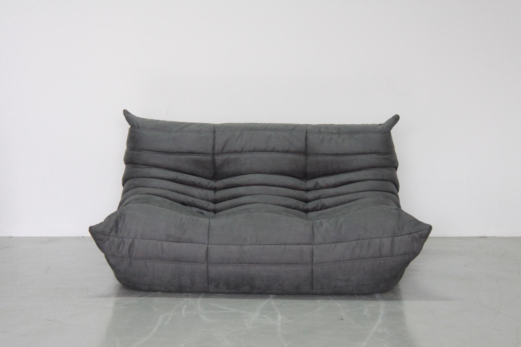 Set de canapés Togo en microfibre gris dessiné par Michel Ducaroy 1973