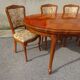 Table ovale avec rallonges, style Louis XV