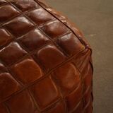 Mid-20th century pouf / ottoman cube in patinated brown leather, 1960s.