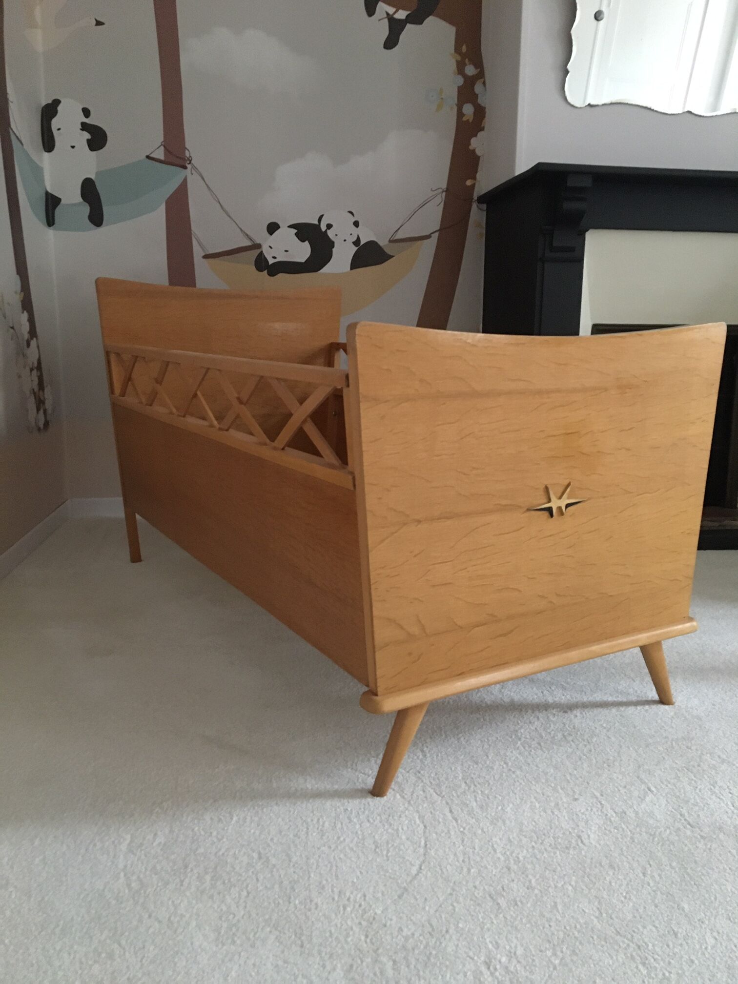 Vintage baby bed year 50