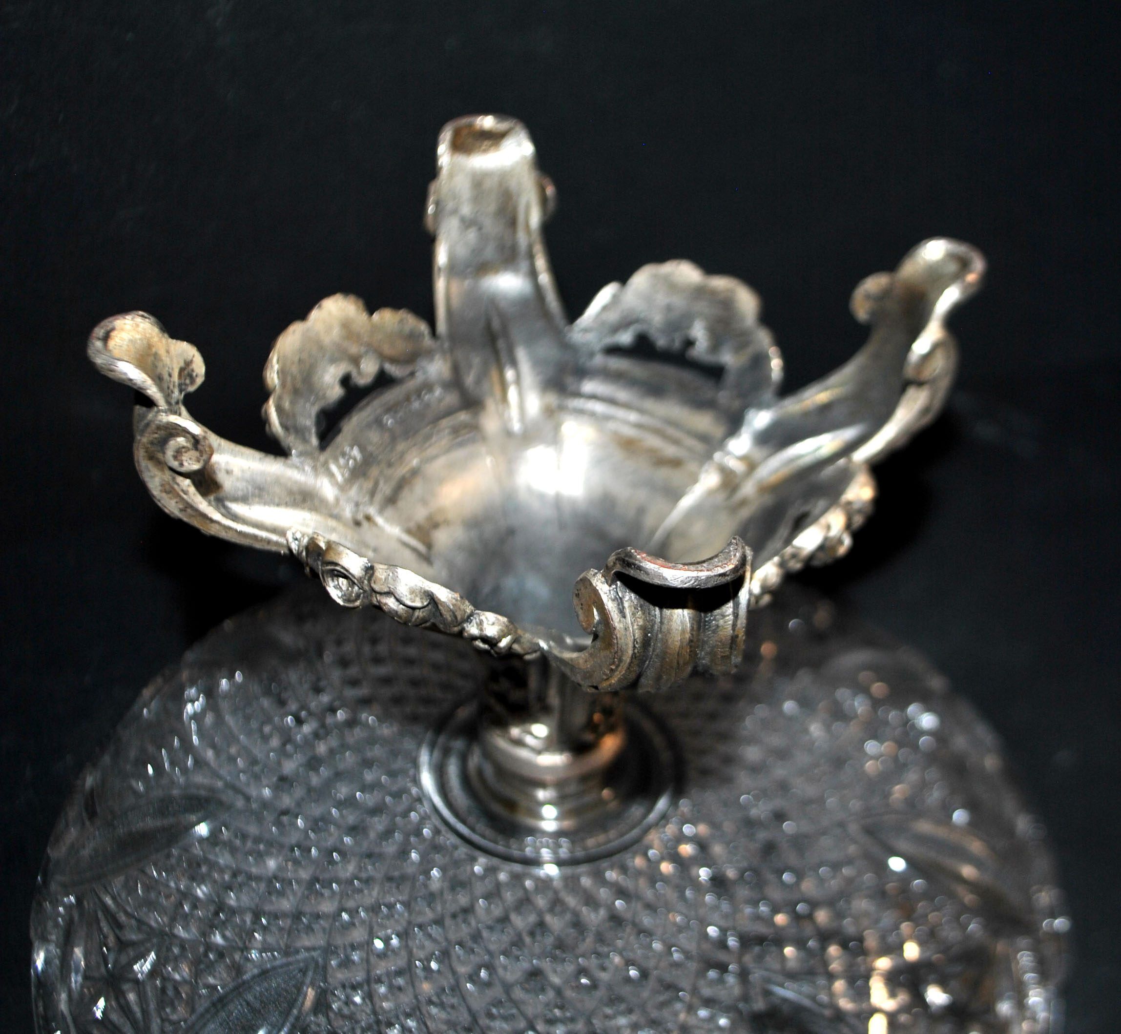 Romantic centrepiece – tulip-shaped glass vase with silver-plated metal from 1900