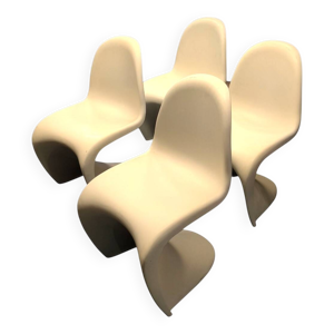 4 chaises en fibre type