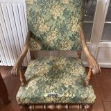 Pair of carved sheepbone armchairs with toe. Louis XIII early twentieth century