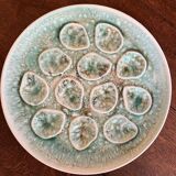 Plates and shellfish dish