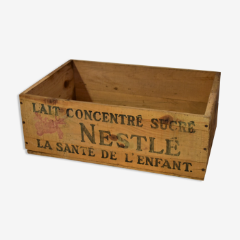 Caisse en bois Nestle ancienne