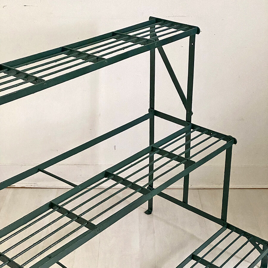 Green metal plant holder