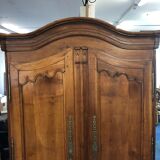 Superb wardrobe Louis XV walnut early nineteenth