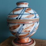 Sugar confiturer signed by Saint Maur, Evelyne Porret and Michel Pastore.