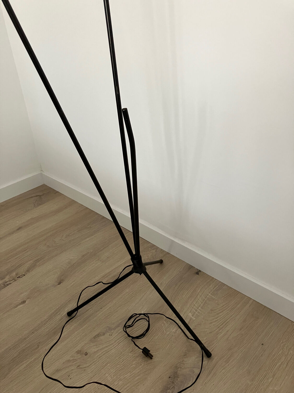 Tripod luminaire