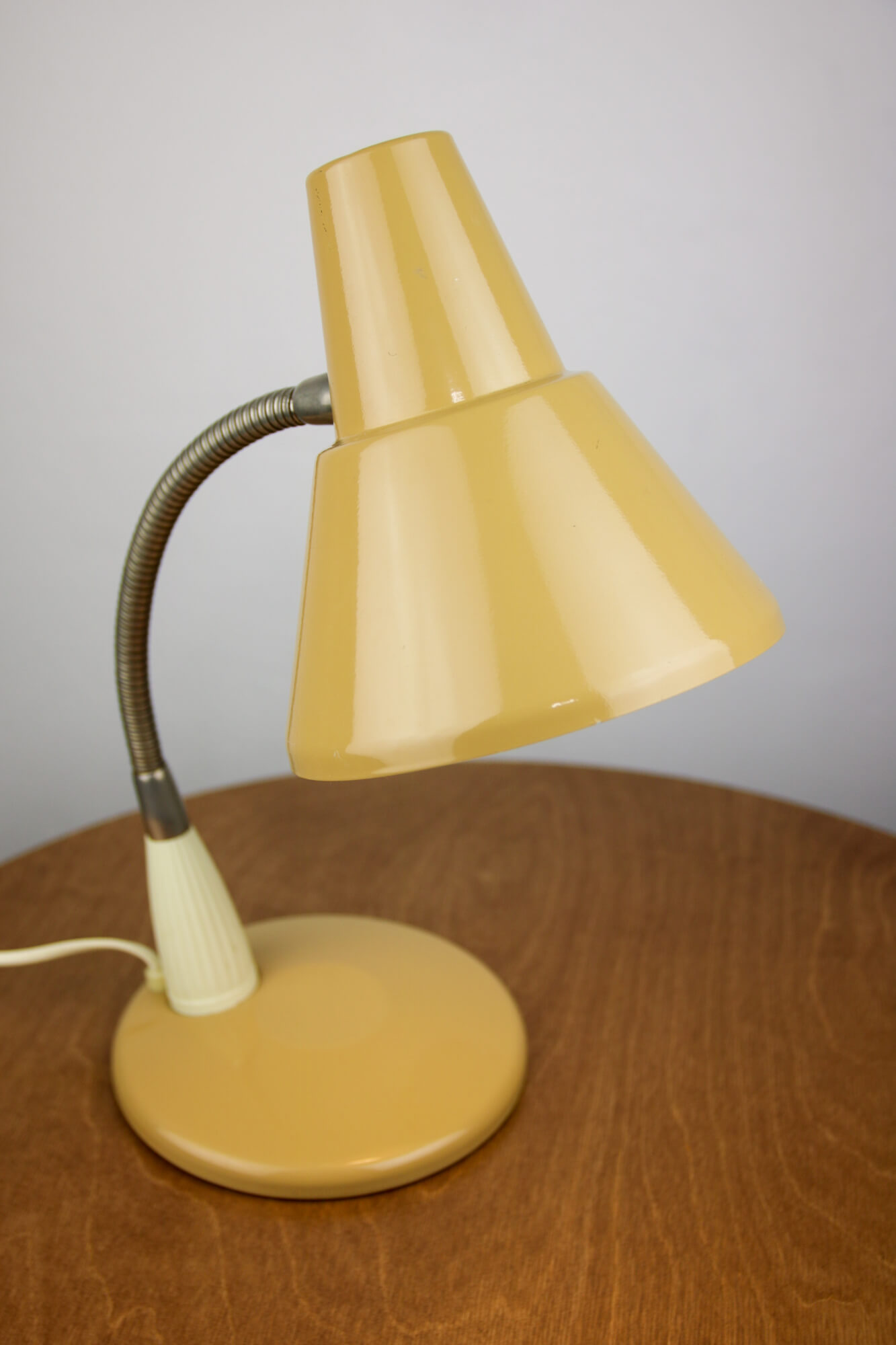 Adjustable Desk Lamp in Sand Painted Metal and Chrome-Plated Spiral Arm, 1970s