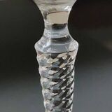 Set of 4 large red wine glasses. With a long twisted stem. Signed Schott Zwiesel. High 27 cm