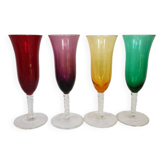 4 flûtes à champagne multicolores