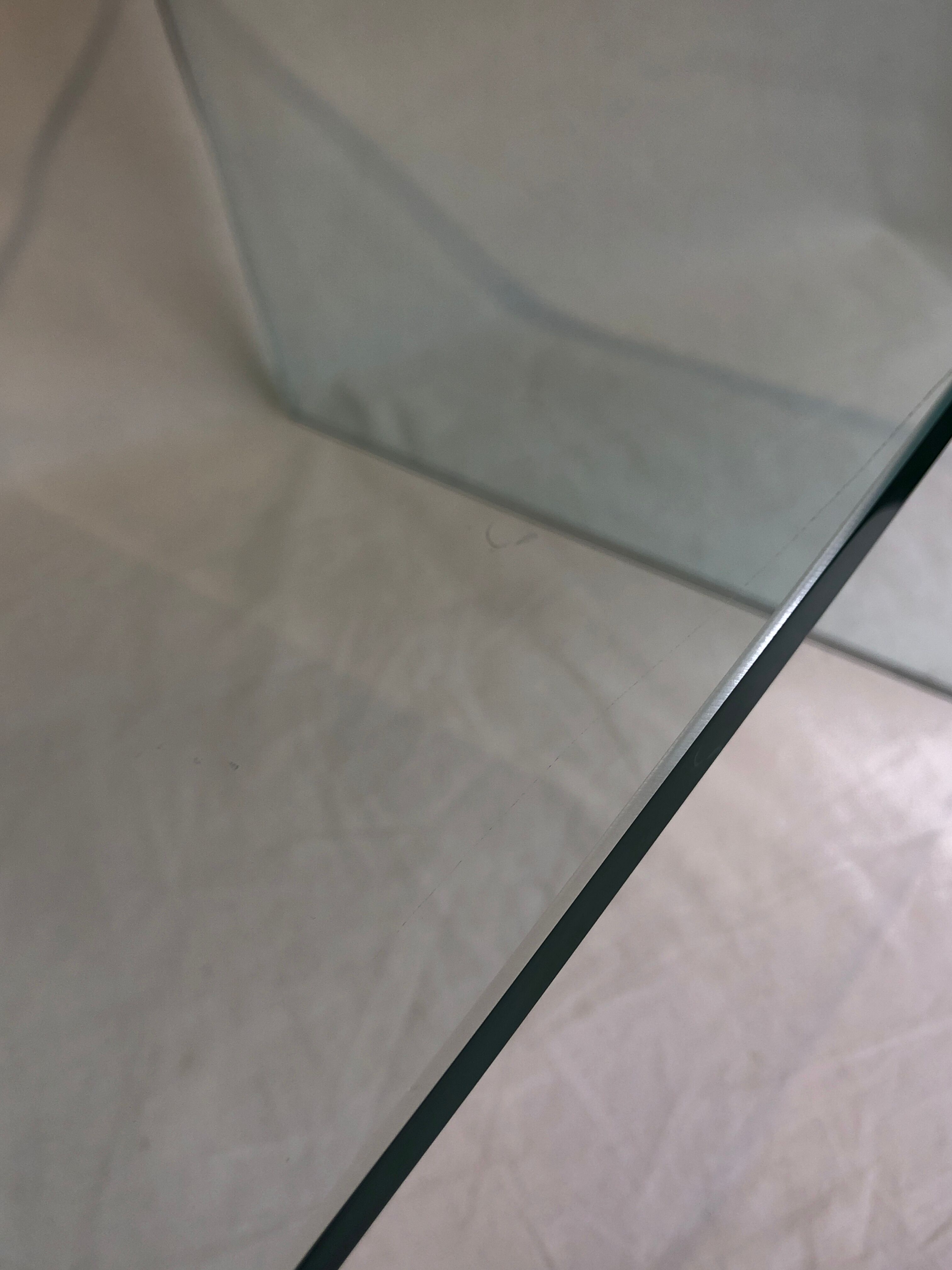 Set 2 glass nesting tables 1980