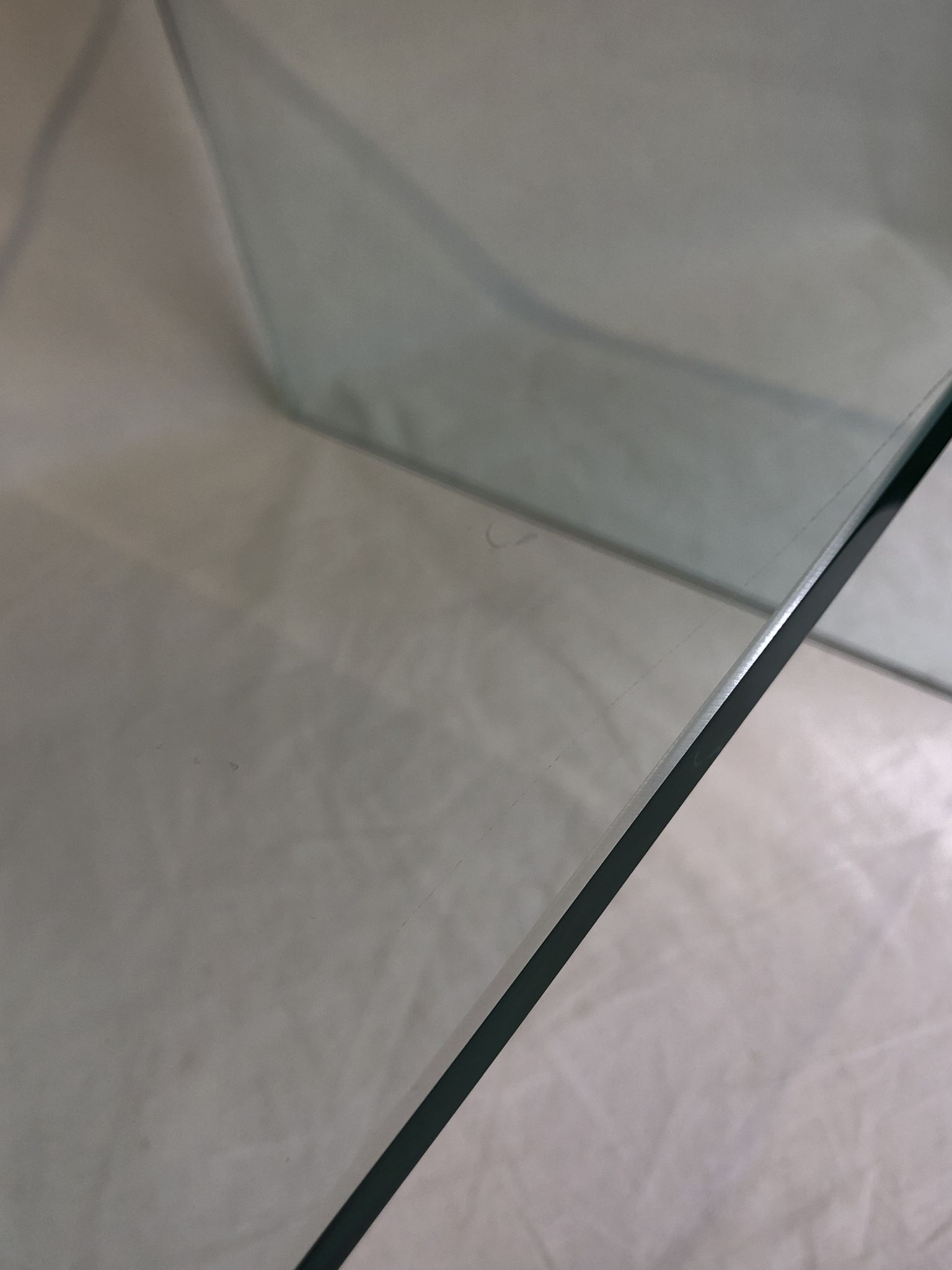 Ensemble 2 tables gigognes en verre 1980