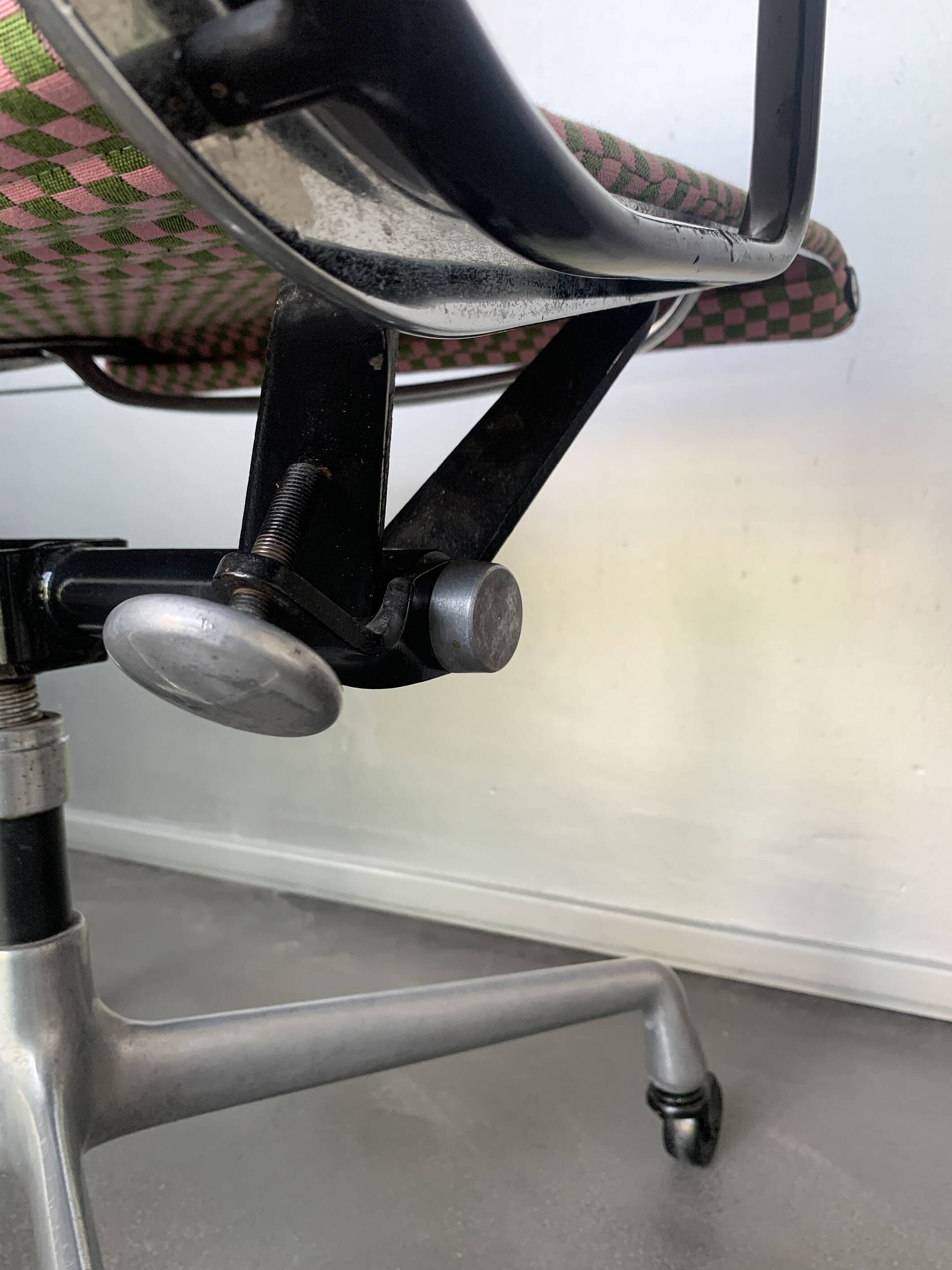 Eames EA117 Herman Miller office chair 1960 Alexander Girard fabric