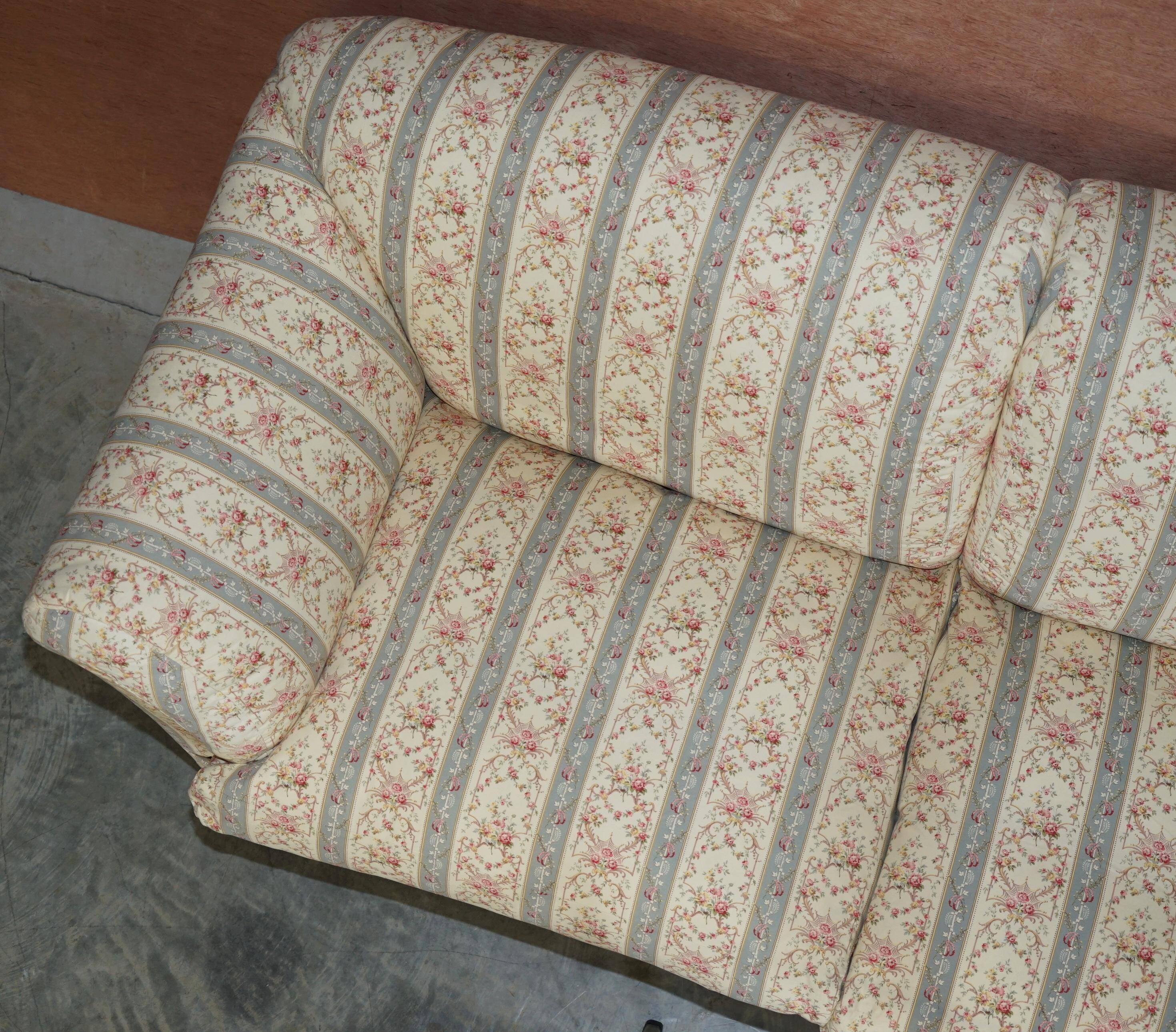 Large canapé Antique Howard & Sons Portarlington original tapestry ticking