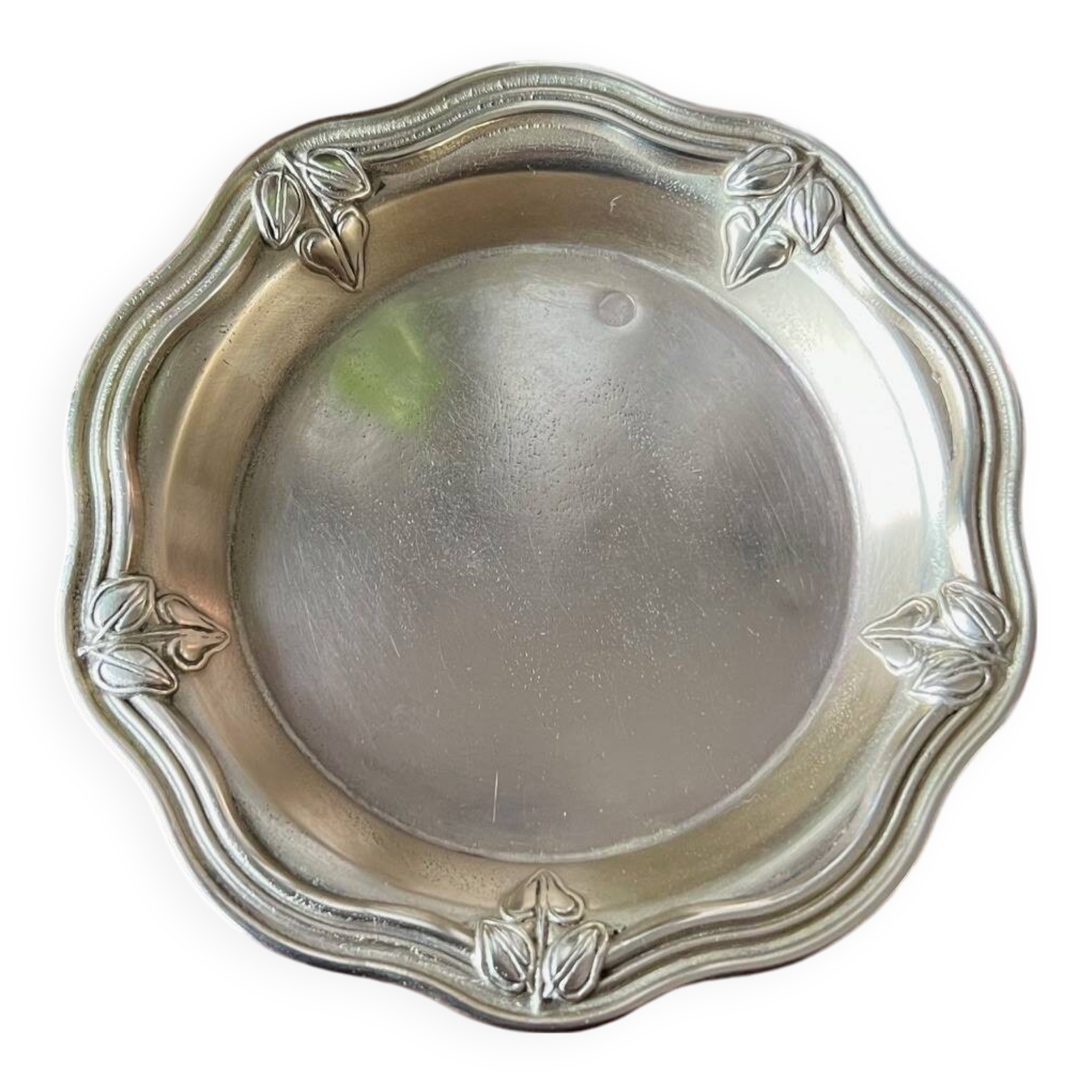 Bronze cup, chiseled