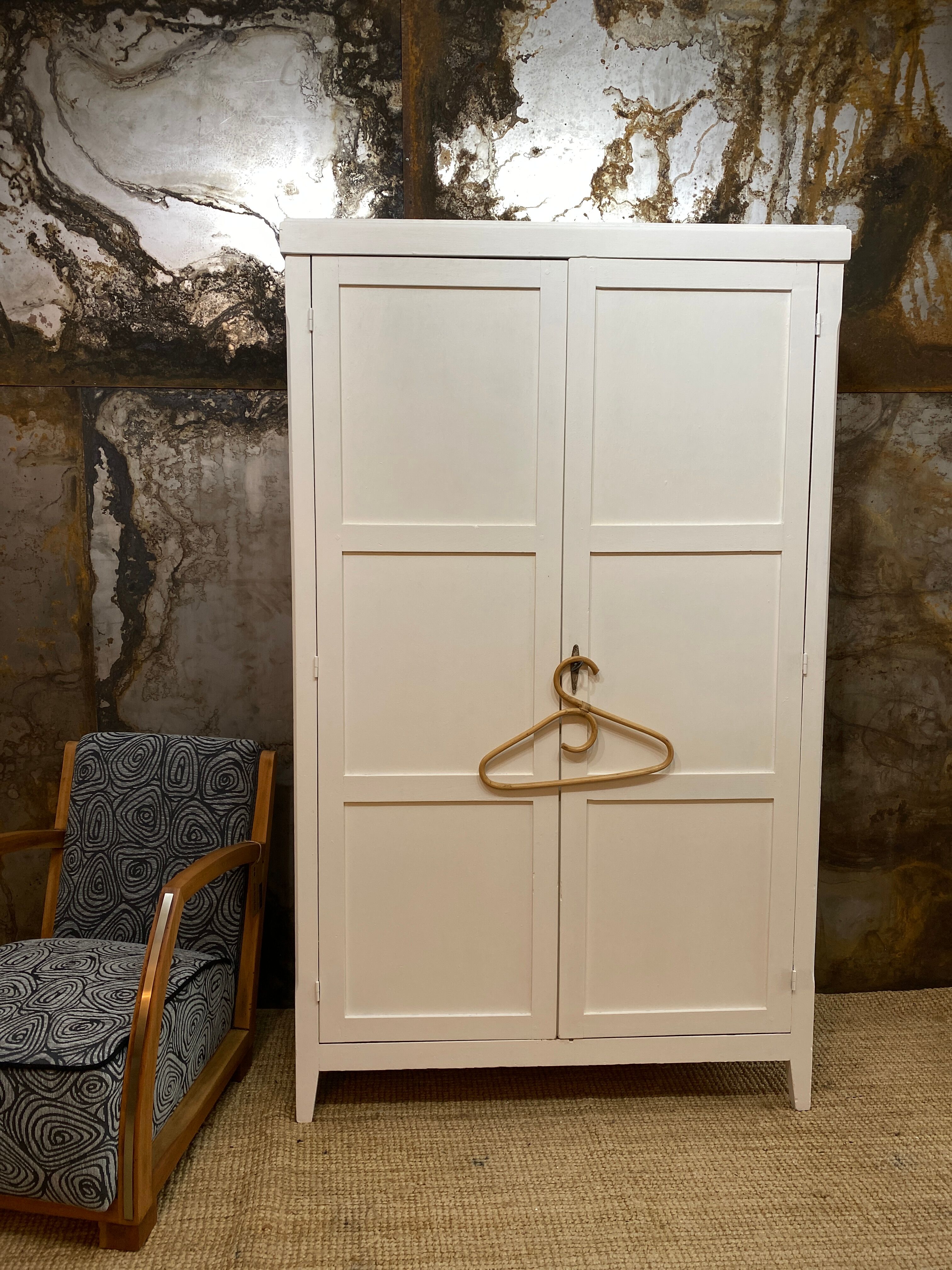 Parisian whipped cream wardrobe