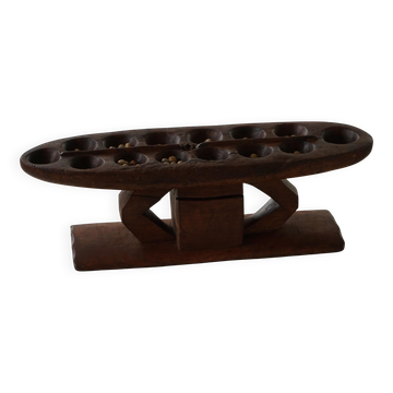 Plateau de jeu décoratif Mancala en bois sculpté à la main, Afrique, milieu du XXe siècle