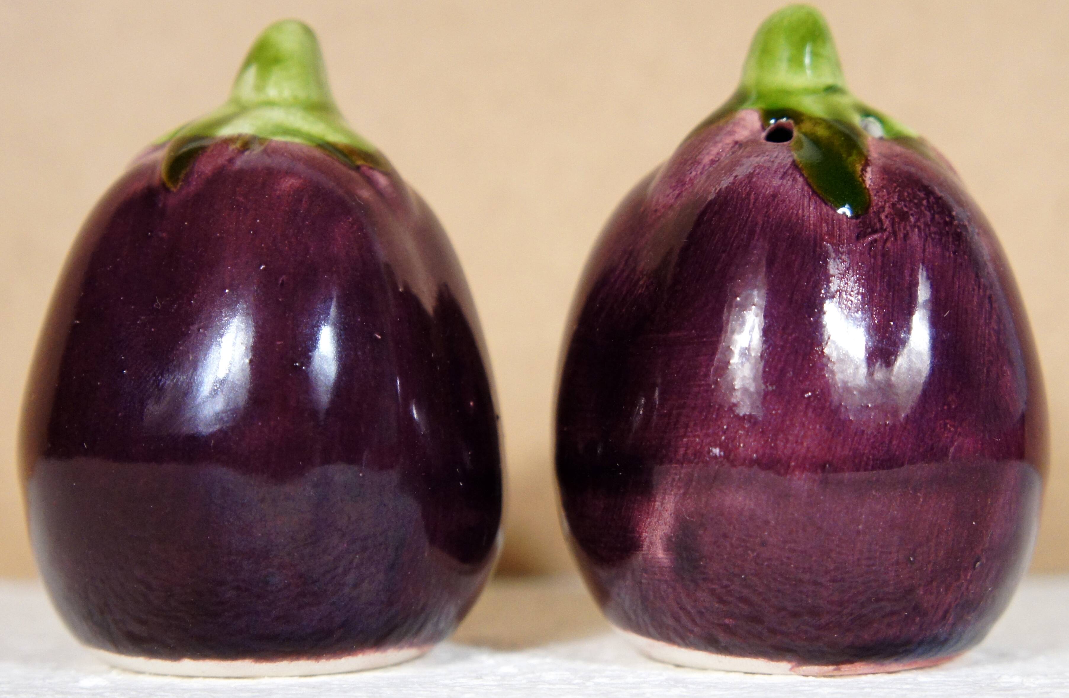Pepper salt shaker slurry eggplant
