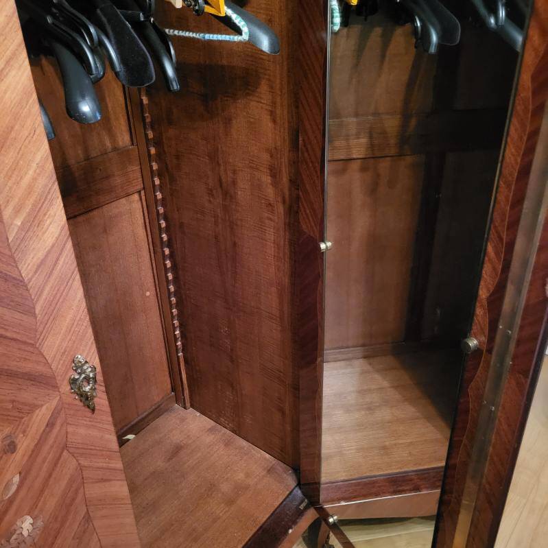 4-door rosewood wardrobe