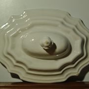 Vegetable soup tureen lid Moustiers 18th century South France