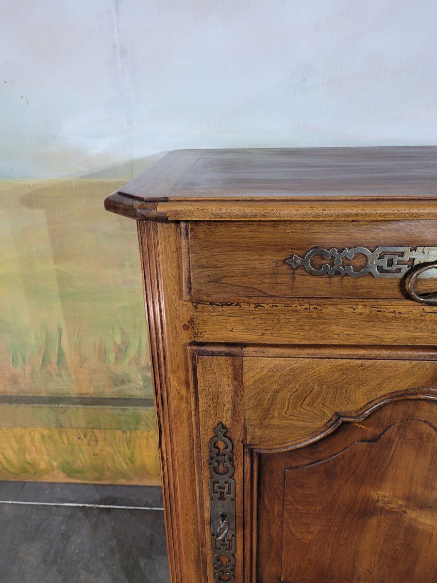Buffet confiturier en noyer