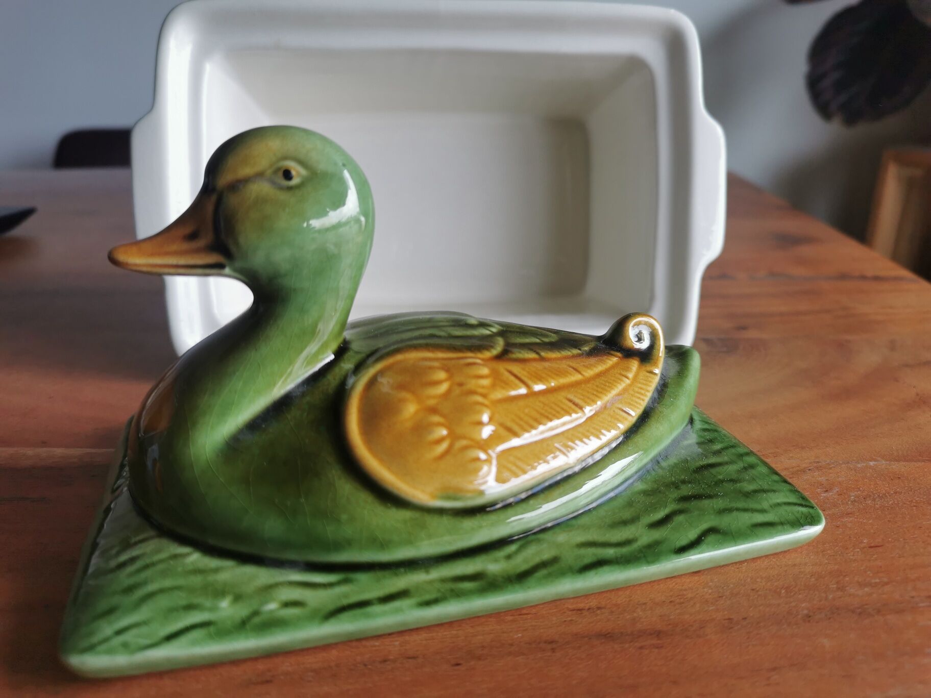 Butter dish/Vintage terrine dish