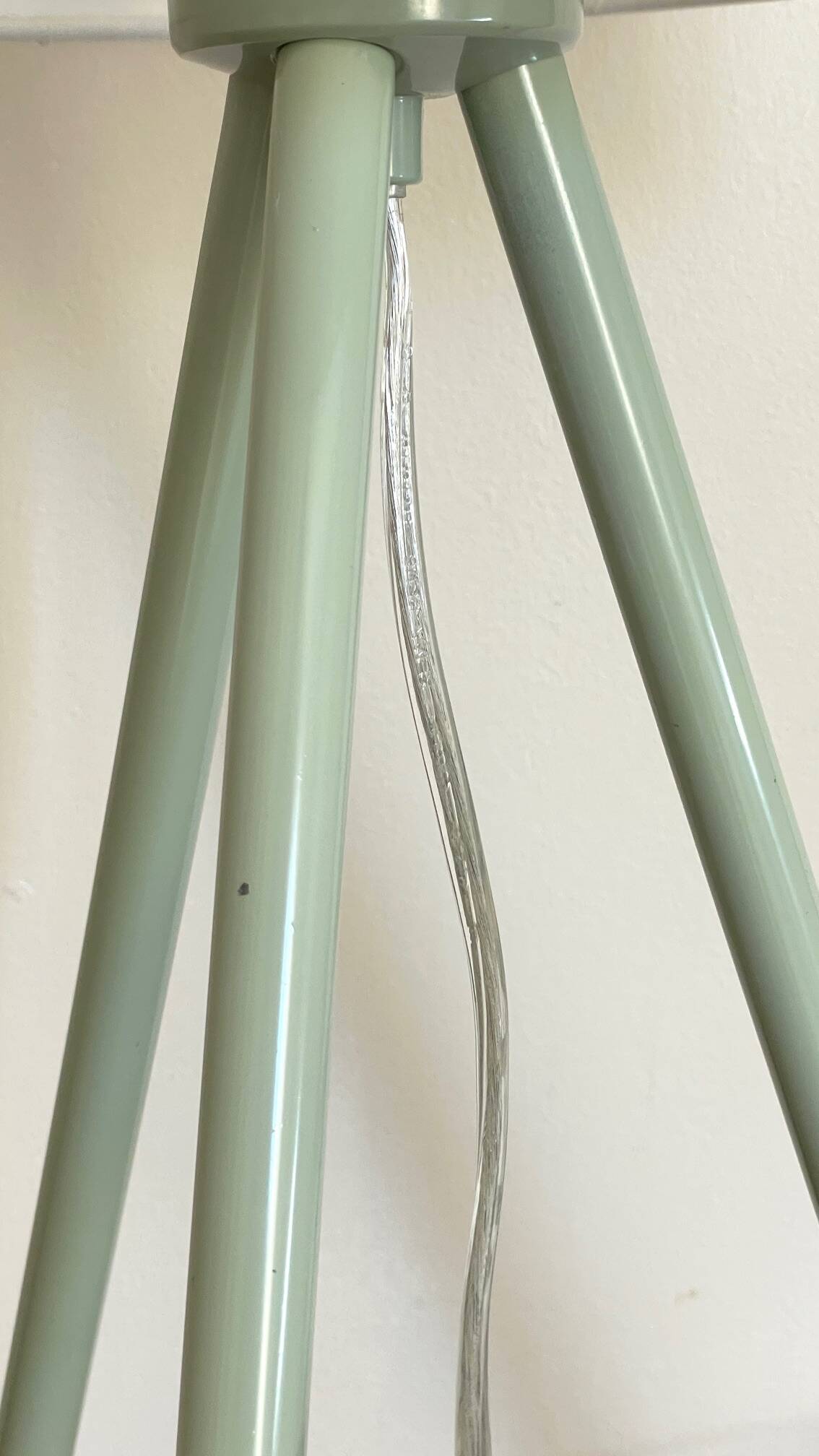 90s Green Metal Tripod Lamp