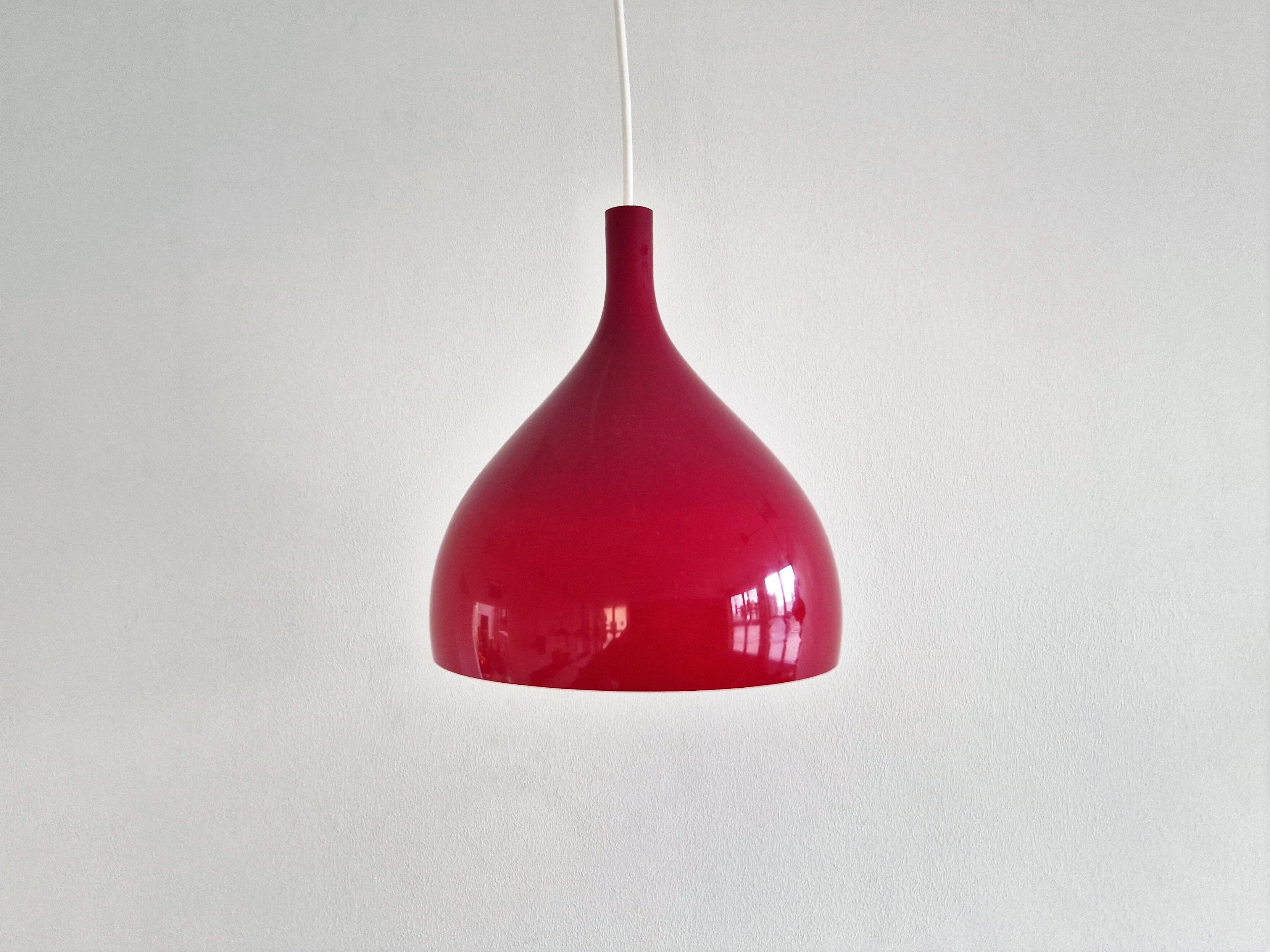Red Murano glass pendant lamp by Paulo Venini for Venini, Italy 1960's