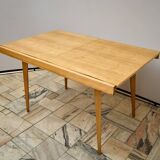 Table à manger extensible en frêne du milieu du siècle