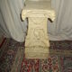 Colonne sellette têtes de béliers