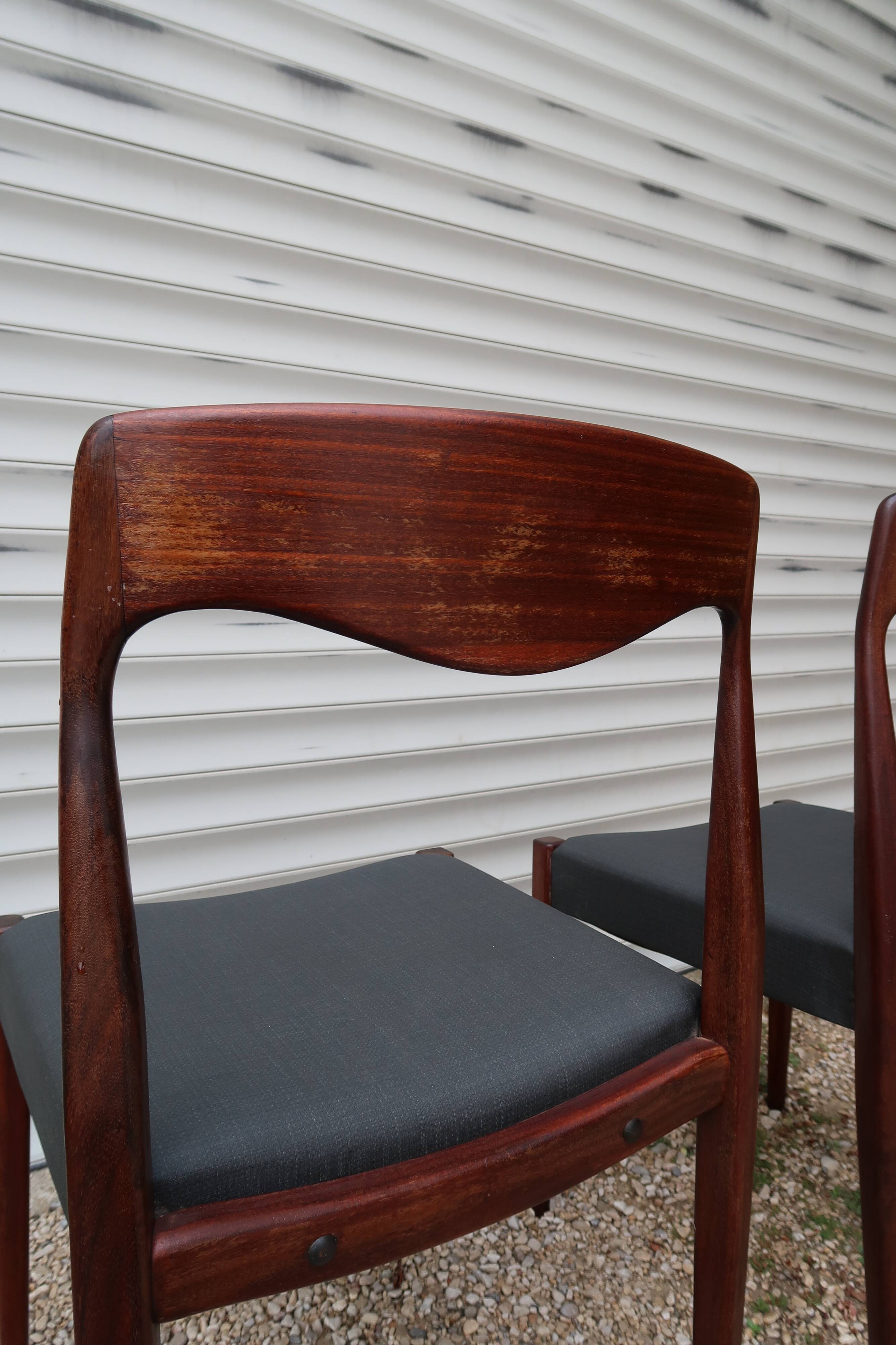 Pair of Scandinavian chairs Niels Otto Moller