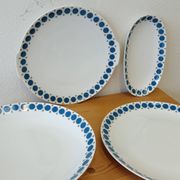 Service 4 dishes Thomas