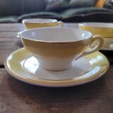 Yellow cups and saucers – 1950s–60s
Yellow cups and saucers –