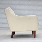 1970s, Danish loungechair, furniture wool, teak wood legs.