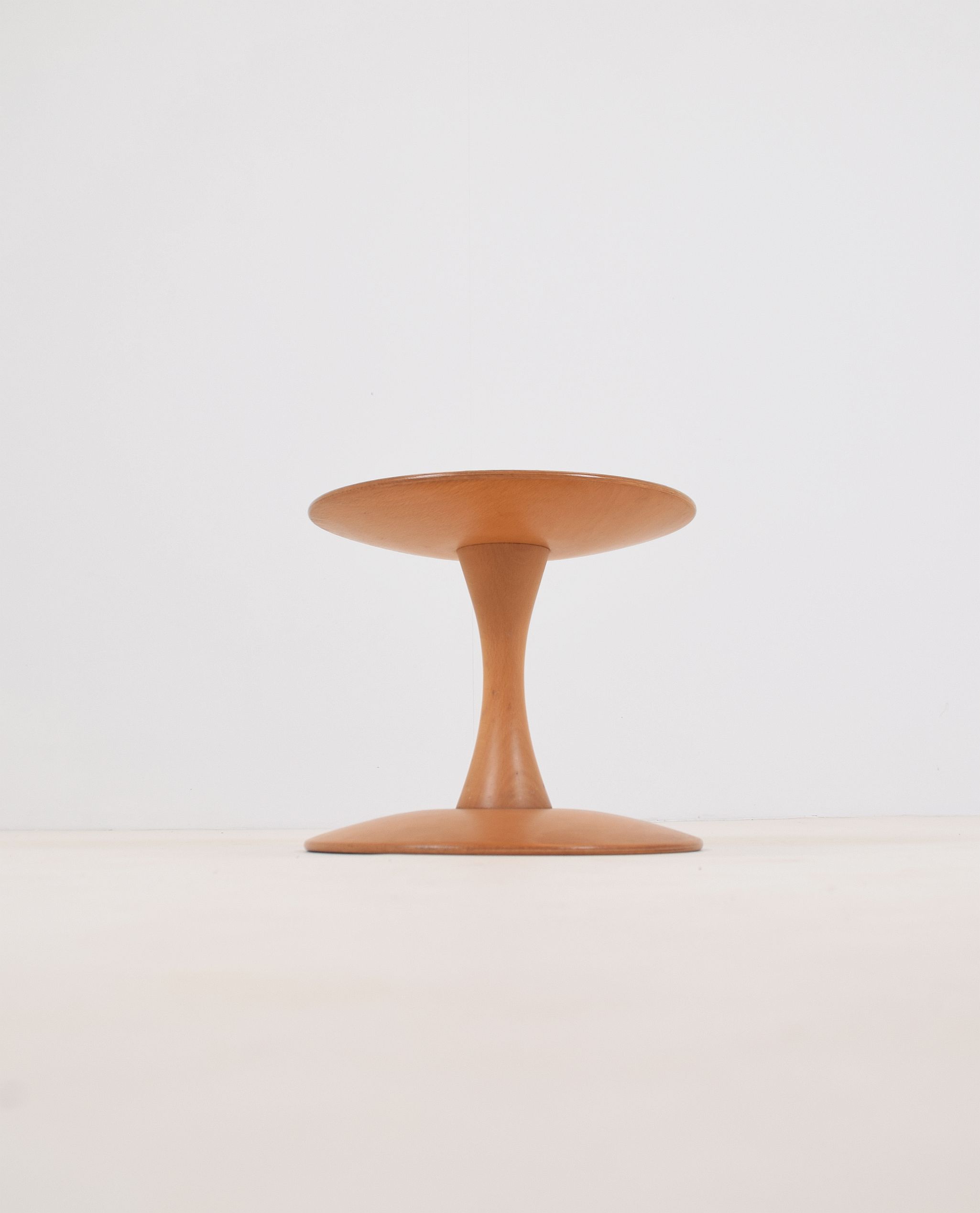 Toadstool high chair designed by Nanna Ditzel for Kolds Savvaerk, 1960s