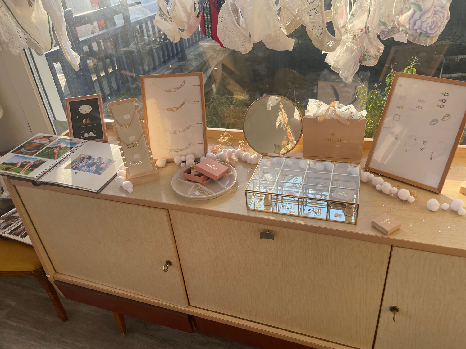 Vintage sideboard 60s beige