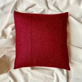 Red wool cushion ☐ 40 cm