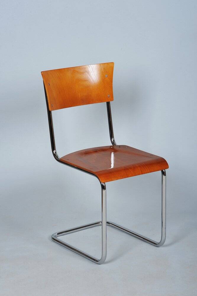 Bauhaus Chair in Beech and Chromed Steel, Czech, 1930s