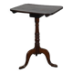 Belle table/table d'appoint anglaise antique à plateau inclinable avec un plateau carré