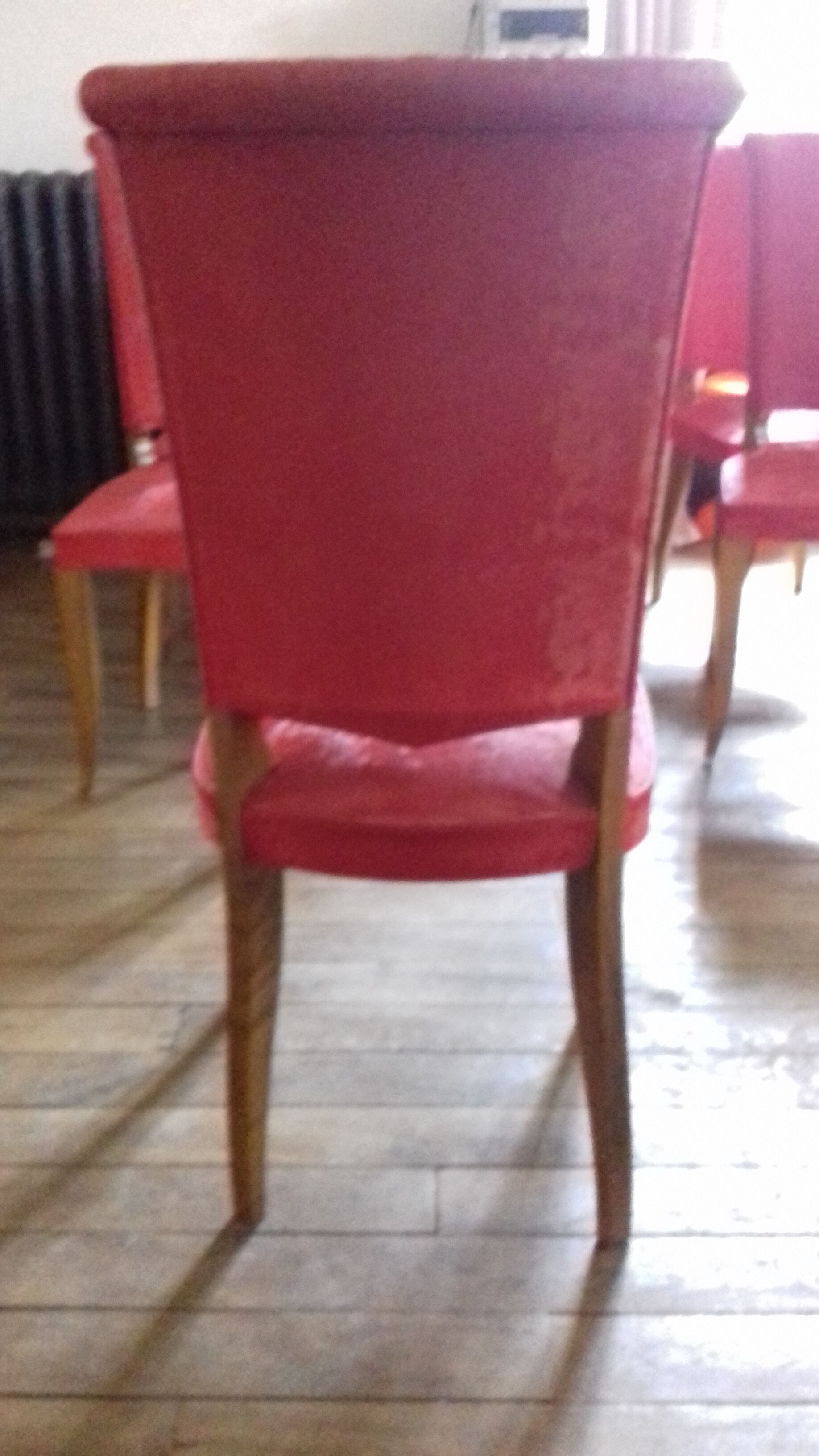 6 leatherette chairs