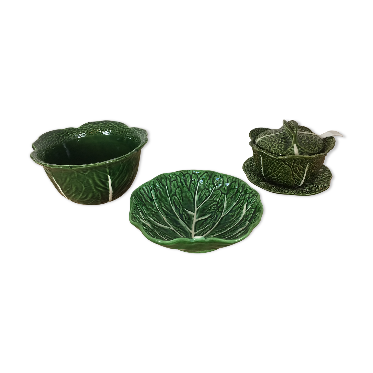Service flat ceramic cabbages, salad bowl, soup maker