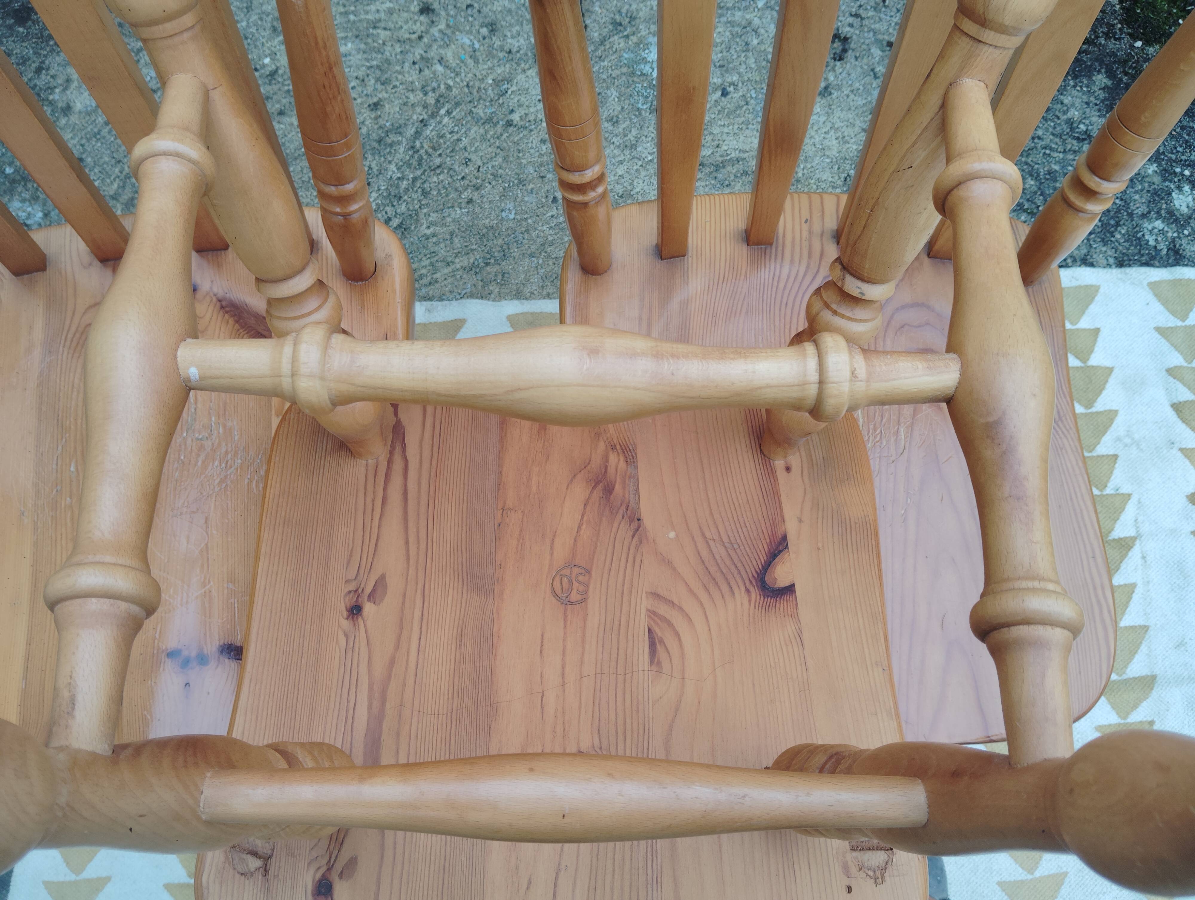 Set of 6 western bistro chairs, including 2 with armrests.