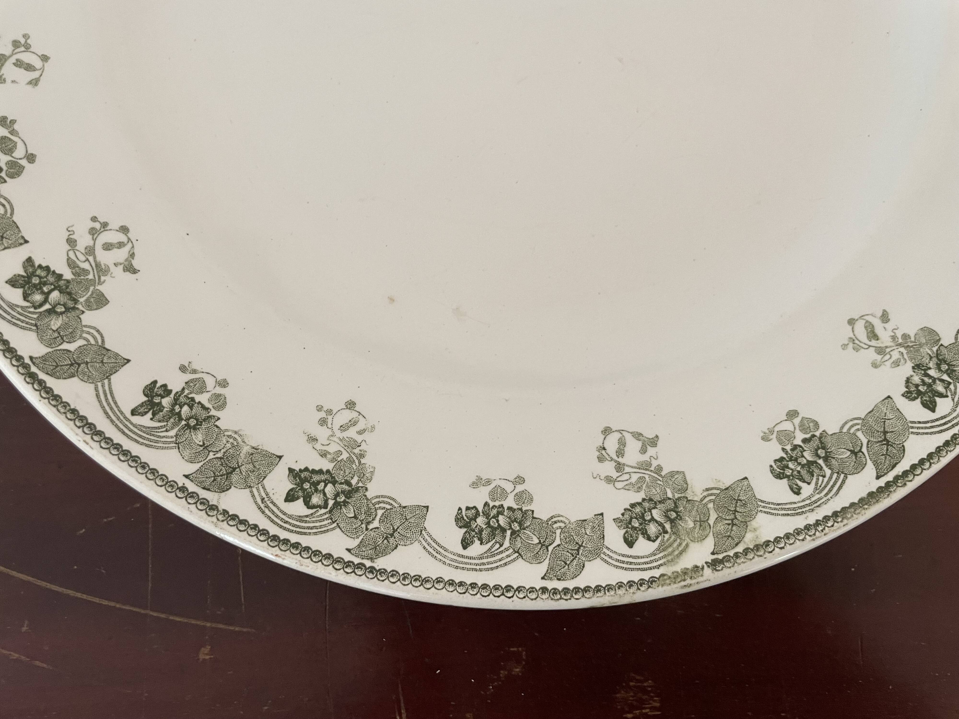 Round ironstone dish Moulin des Loups & Hamage Nord Violetta model