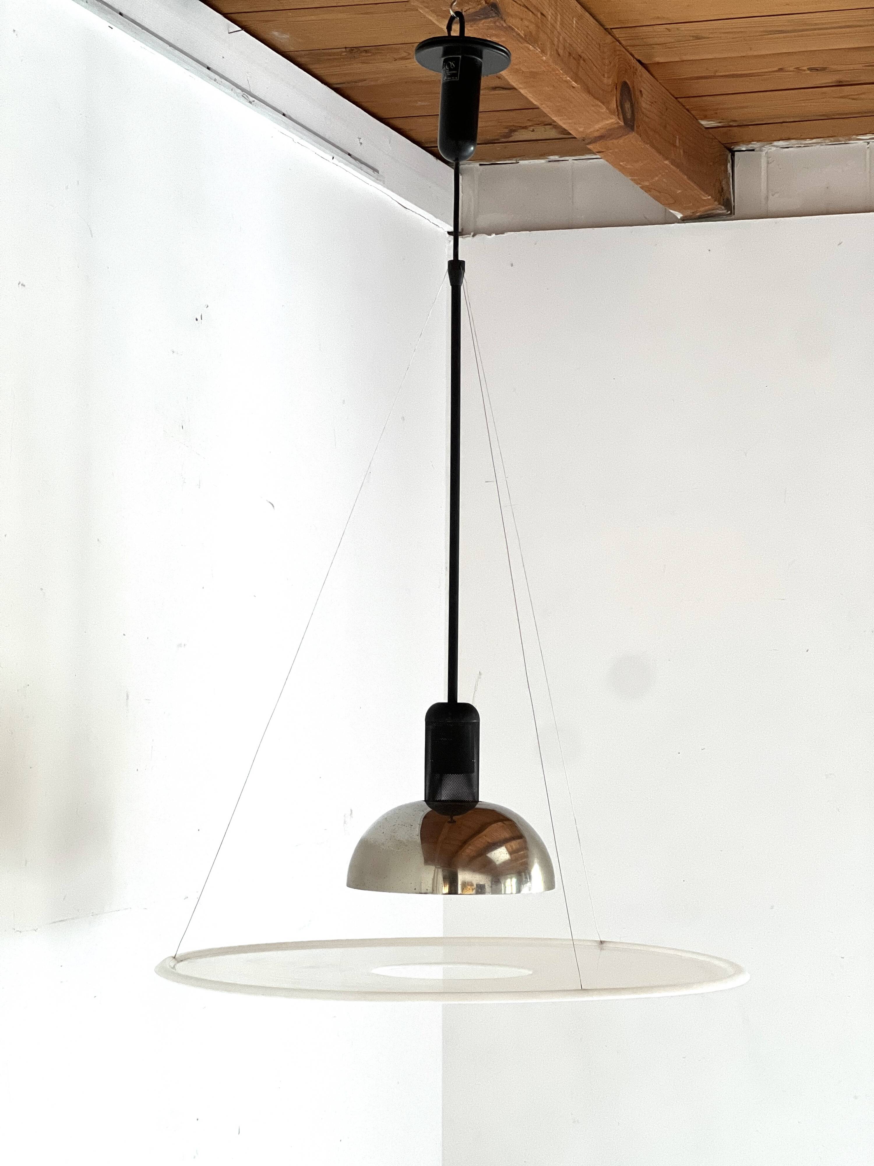 Frisbi pendant light