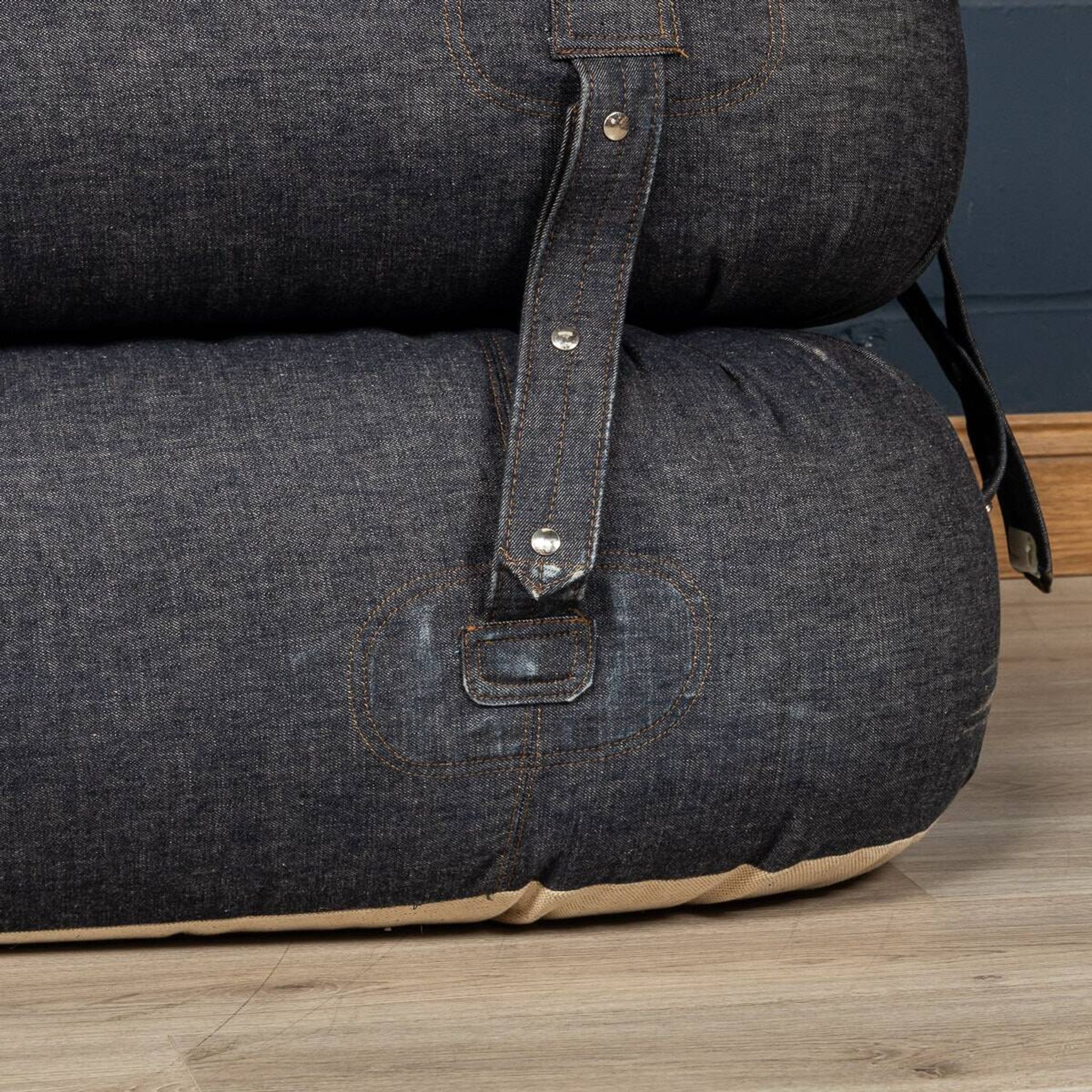 An italian "anfibio" sofa bed by alessandro becchi for giovannetti collezio