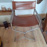 Lot de fauteuils avec accoudoirs en cuir et metal