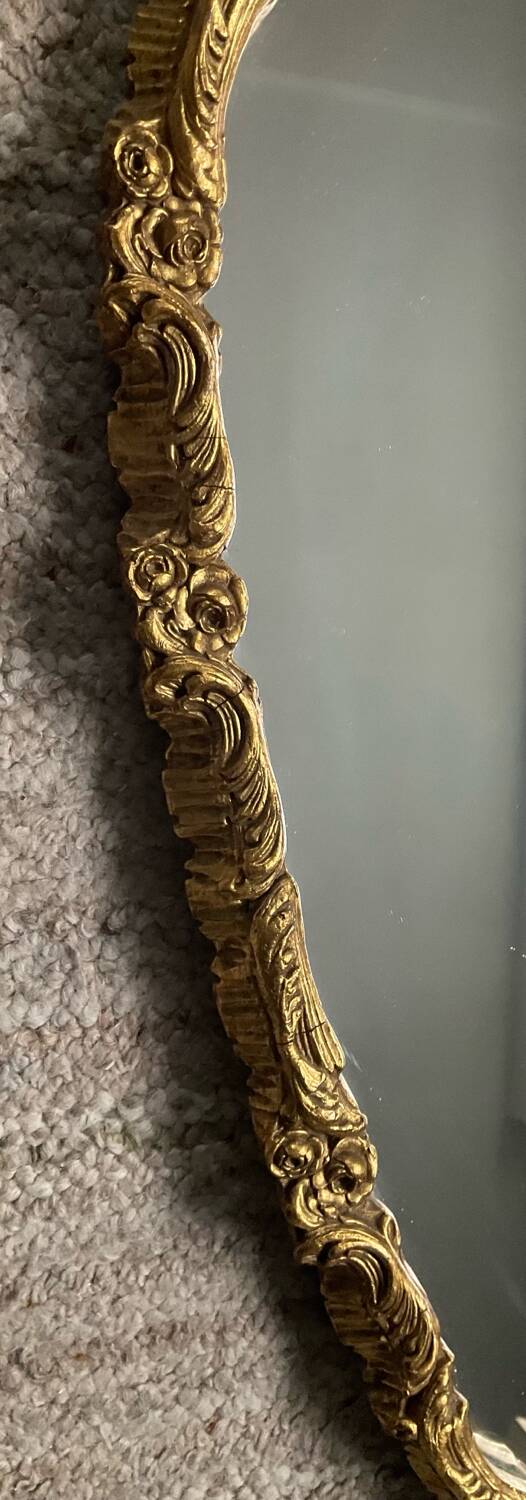Miroir ancien en bois doré